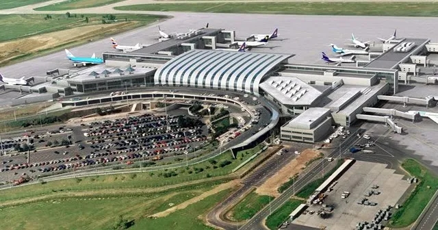 Jak dojechać z lotniska w Budapeszcie do centrum - tanio i wygodnie