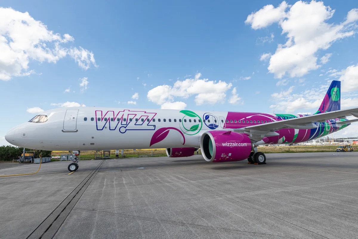 Jakimi samolotami lata Wizz Air? Poznaj nowoczesną flotę i jej zalety