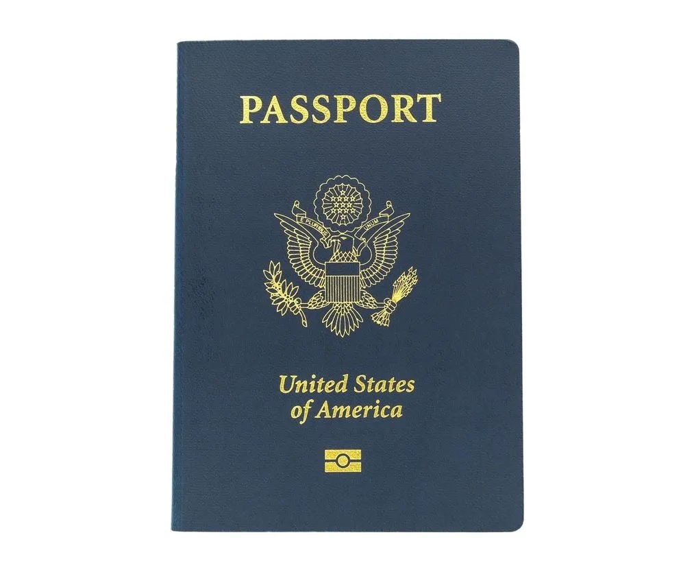 Jak wygląda paszport amerykański? Poznaj jego cechy i detale