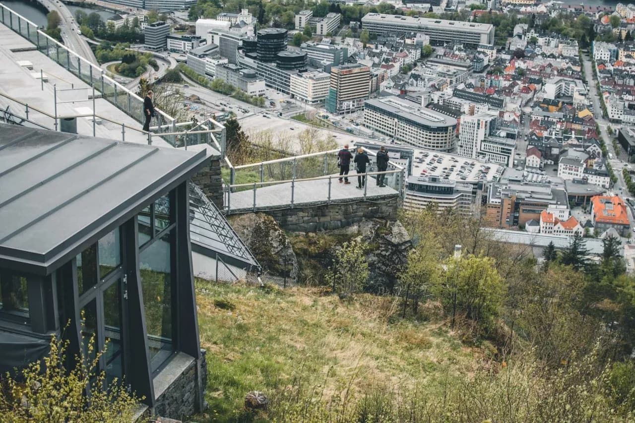 Niezapomniane atrakcje w Bergen: co warto zobaczyć w tym mieście
