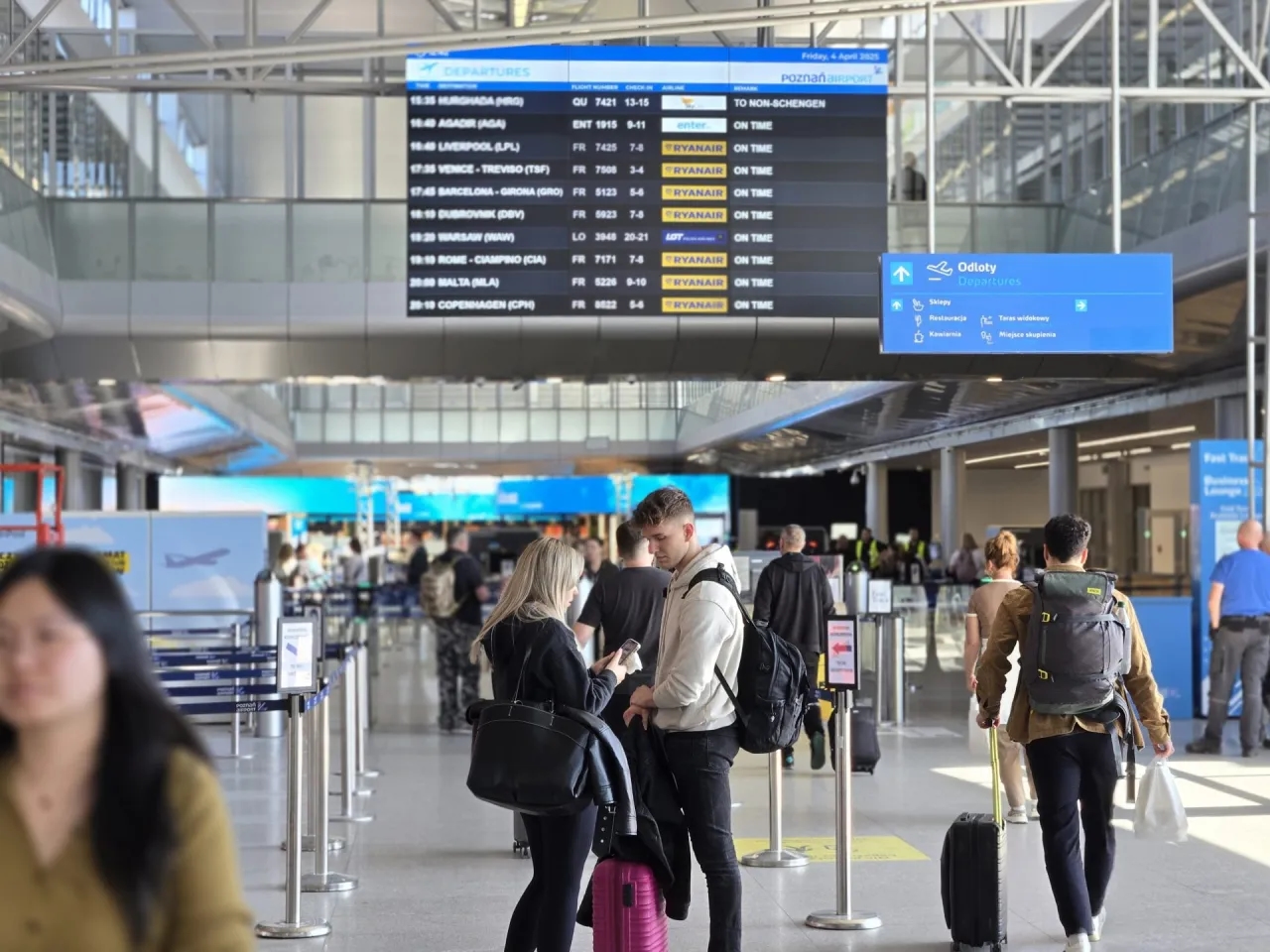 Czy Poznań ma lotnisko? Odkryj wszystkie ważne informacje teraz