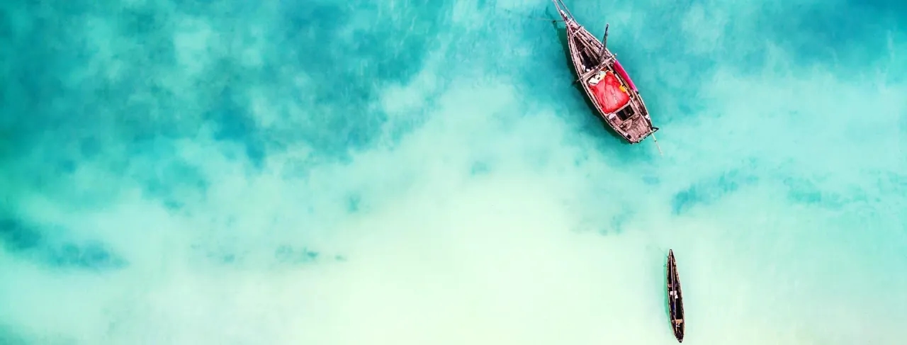 Ile trwa lot na Zanzibar? Sprawdź czas podróży z Polski i porady