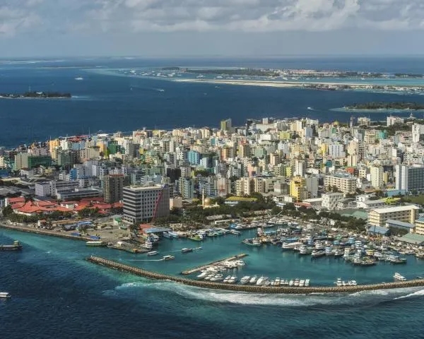 Ile trwa lot z Dubaju na Malediwy? Sprawdź, co musisz wiedzieć