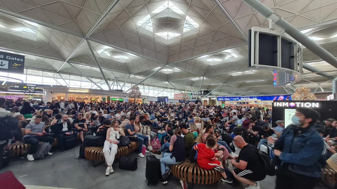 Czy lotnisko Stansted jest czynne? Sprawdź, co musisz wiedzieć!