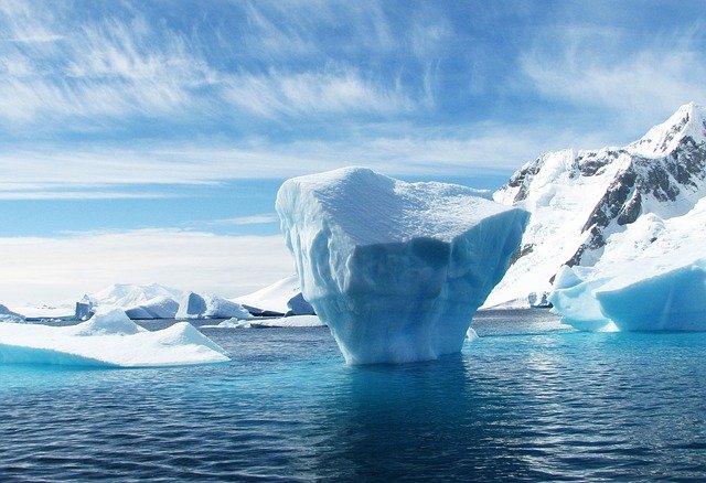 Naukowcy Amerykańscy wzbili się w powietrze nad Arktyką i Nowym Jorkiem.